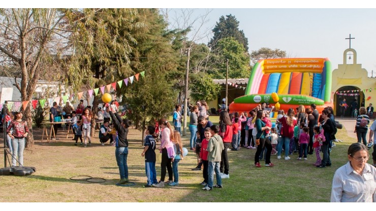 Iglesia Bautista Jesús es el Camino festeja el día del niño